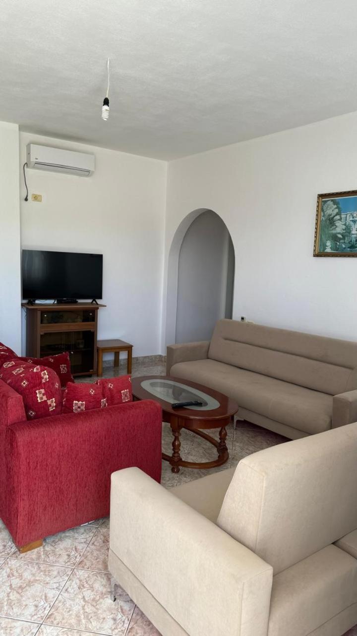 Apartaments Rraku Σαράντα Δωμάτιο φωτογραφία