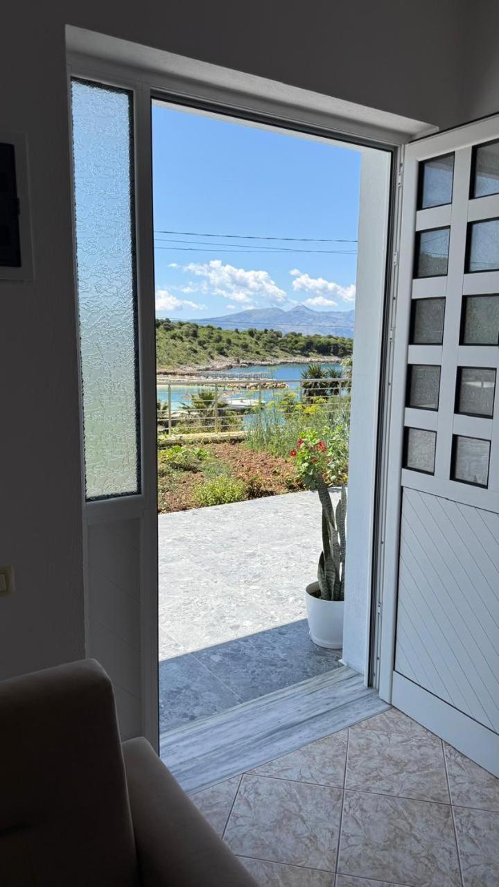 Apartaments Rraku Σαράντα Δωμάτιο φωτογραφία